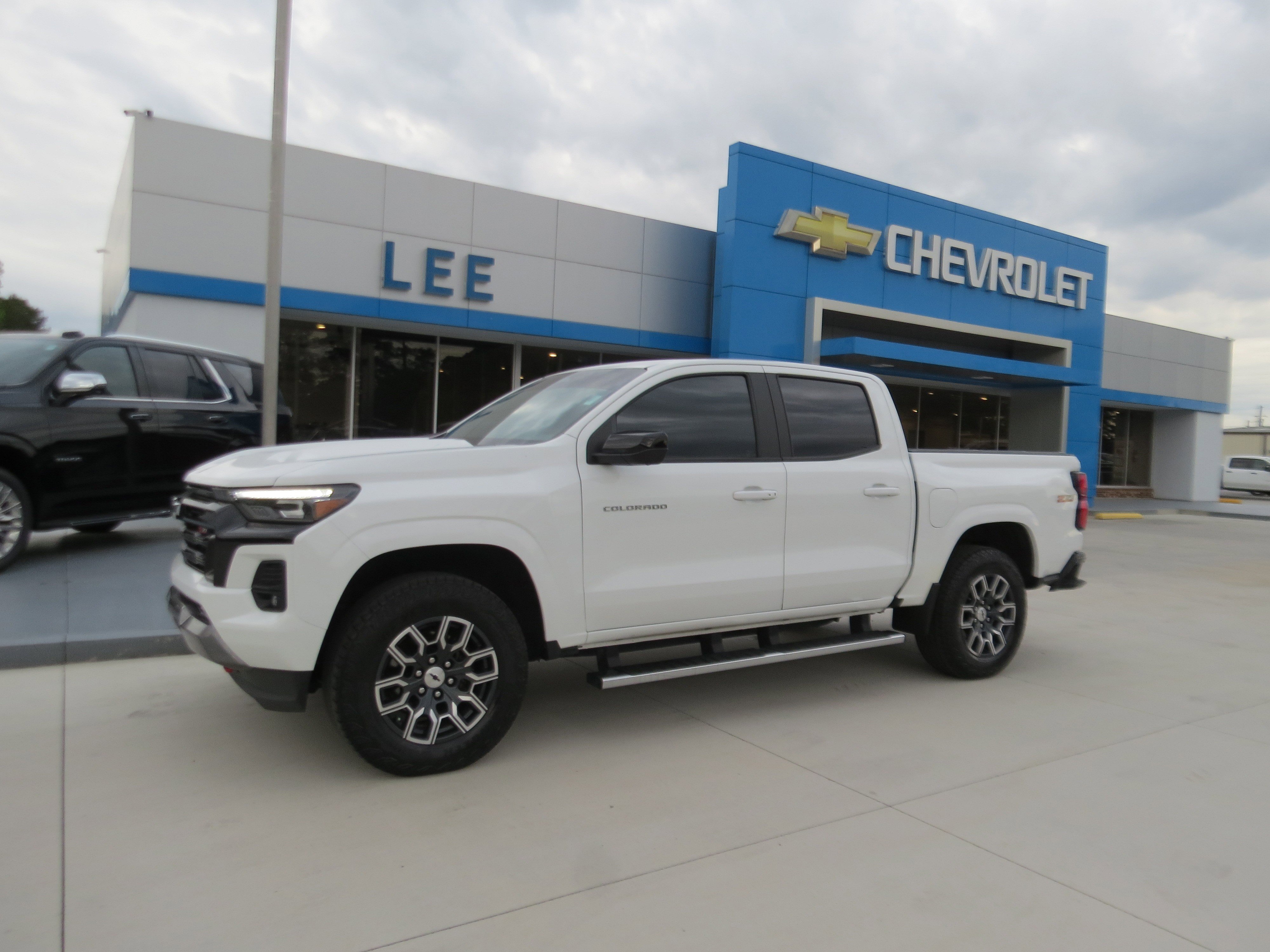 Used 2024 Chevrolet Colorado Z71 w/ Z71 Convenience Package 2 AWD/4WD video 1