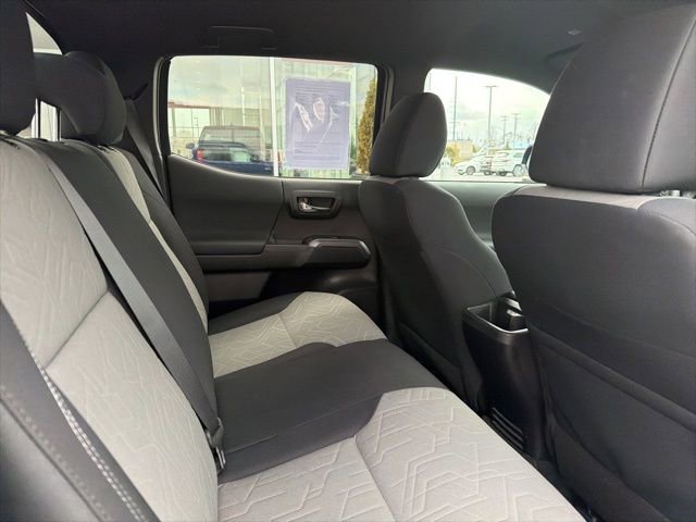 Certified 2023 Toyota Tacoma TRD Off-Road image 31