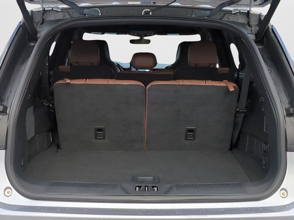 Used 2023 Lincoln Aviator Reserve w/ Equipment Group 201A AWD/4WD image 12