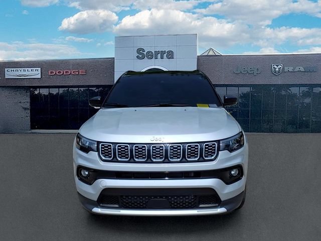 Used 2024 Jeep Compass Limited AWD/4WD image 2