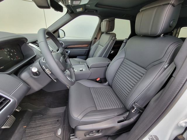 Used 2025 Land Rover Discovery Dynamic SE AWD/4WD image 20