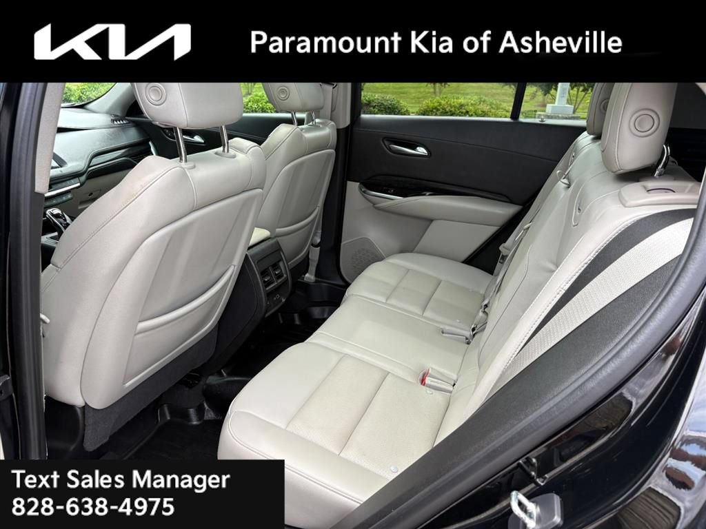Used 2021 Cadillac XT4 Premium Luxury FWD image 23