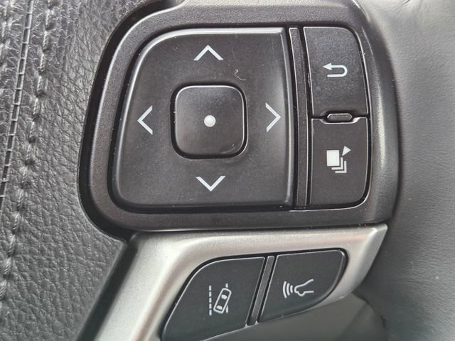 Used 2019 Toyota Highlander Limited Platinum AWD/4WD image 18