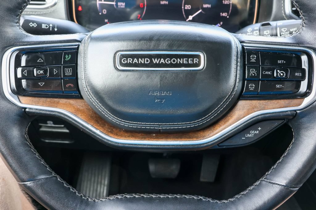 Used 2023 Jeep Grand Wagoneer L Series II AWD/4WD image 41