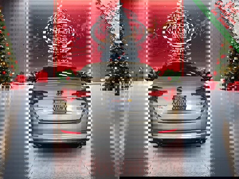 Used 2011 Kia Optima LX w/ Convenience Pkg image 6