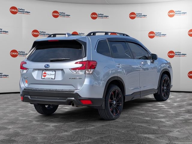 Used 2022 Subaru Forester Limited image 5