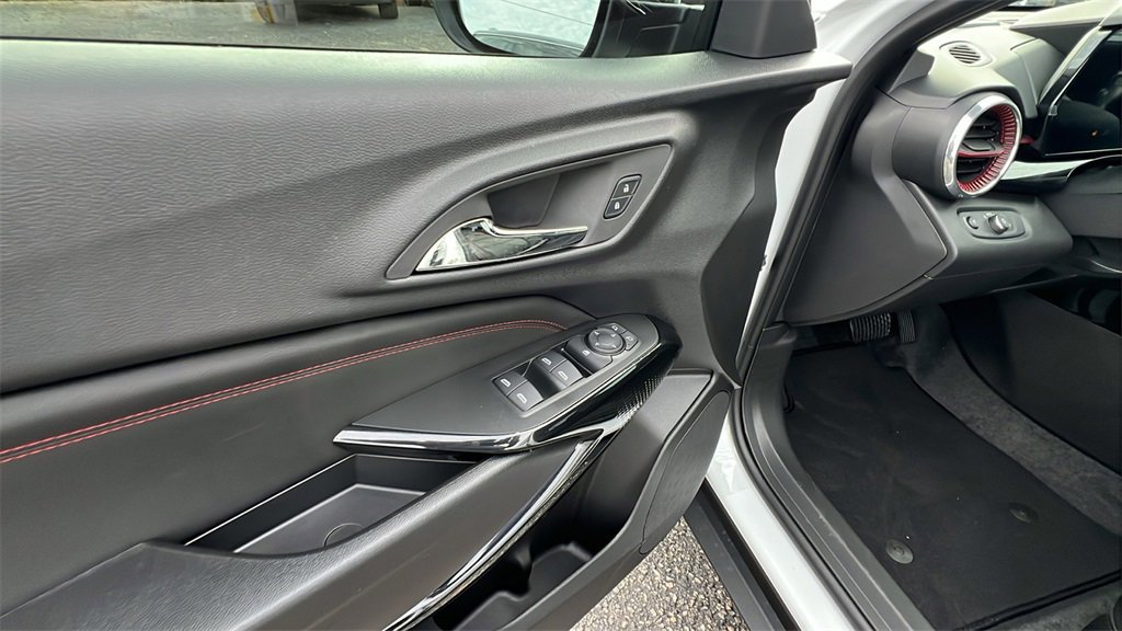 New 2026 Chevrolet Trax RS w/ Driver Confidence Package image 12