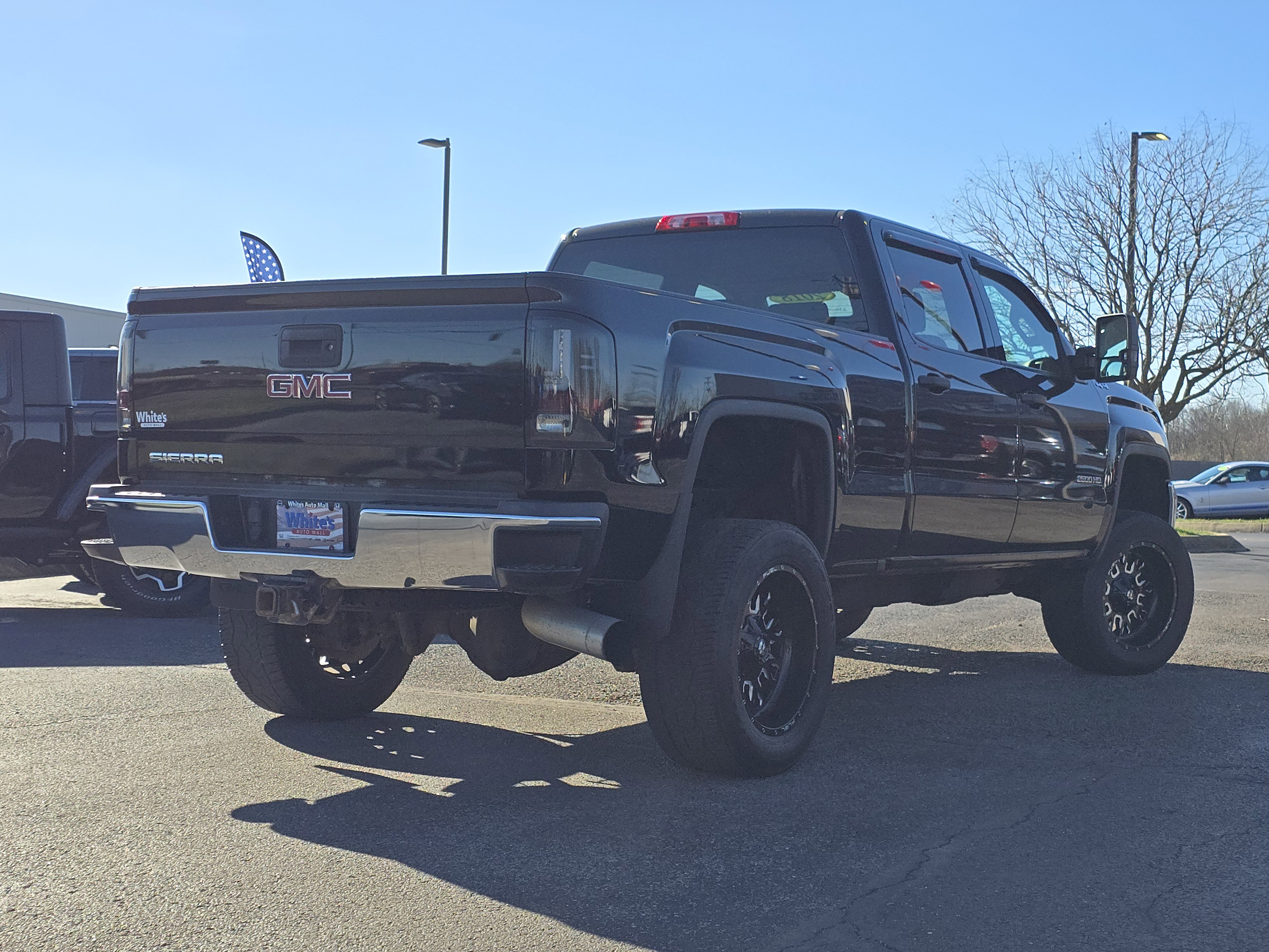 Used 2018 GMC Sierra 2500 4x4 Crew Cab w/ Sierra Convenience Package image 14