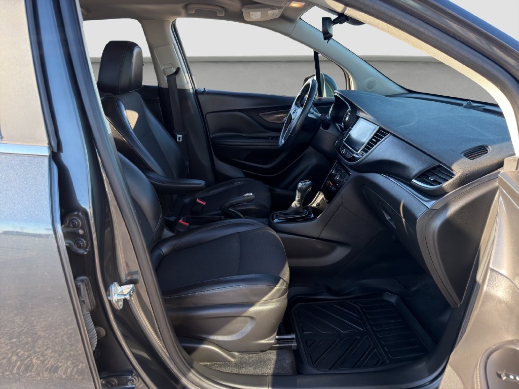 Used 2018 Buick Encore Preferred FWD image 18