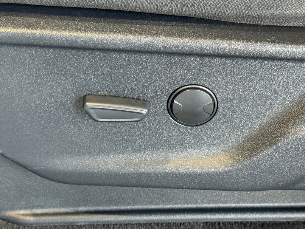 Used 2023 Ford F350 XLT image 17