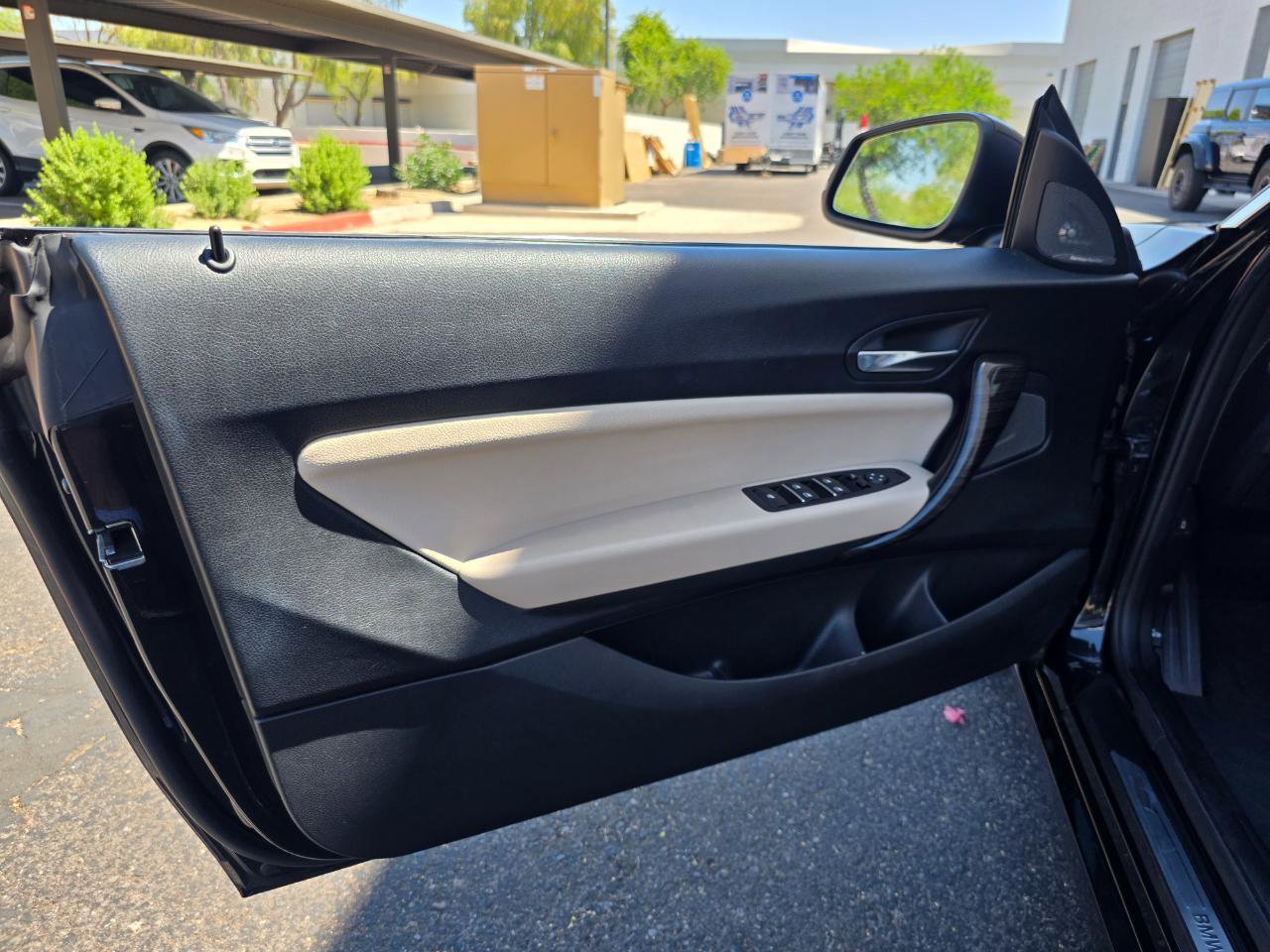Used 2020 BMW 230i Convertible w/ Premium Package RWD image 34