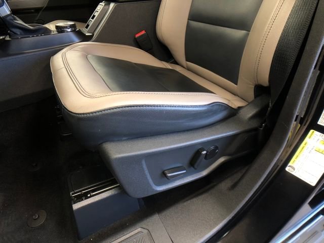 Used 2023 Ford Bronco Wildtrak image 11