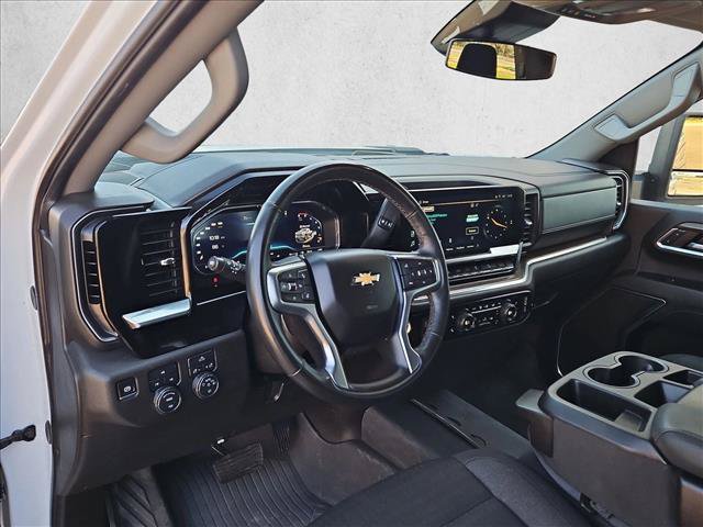 Used 2024 Chevrolet Silverado 2500 LT AWD/4WD image 10