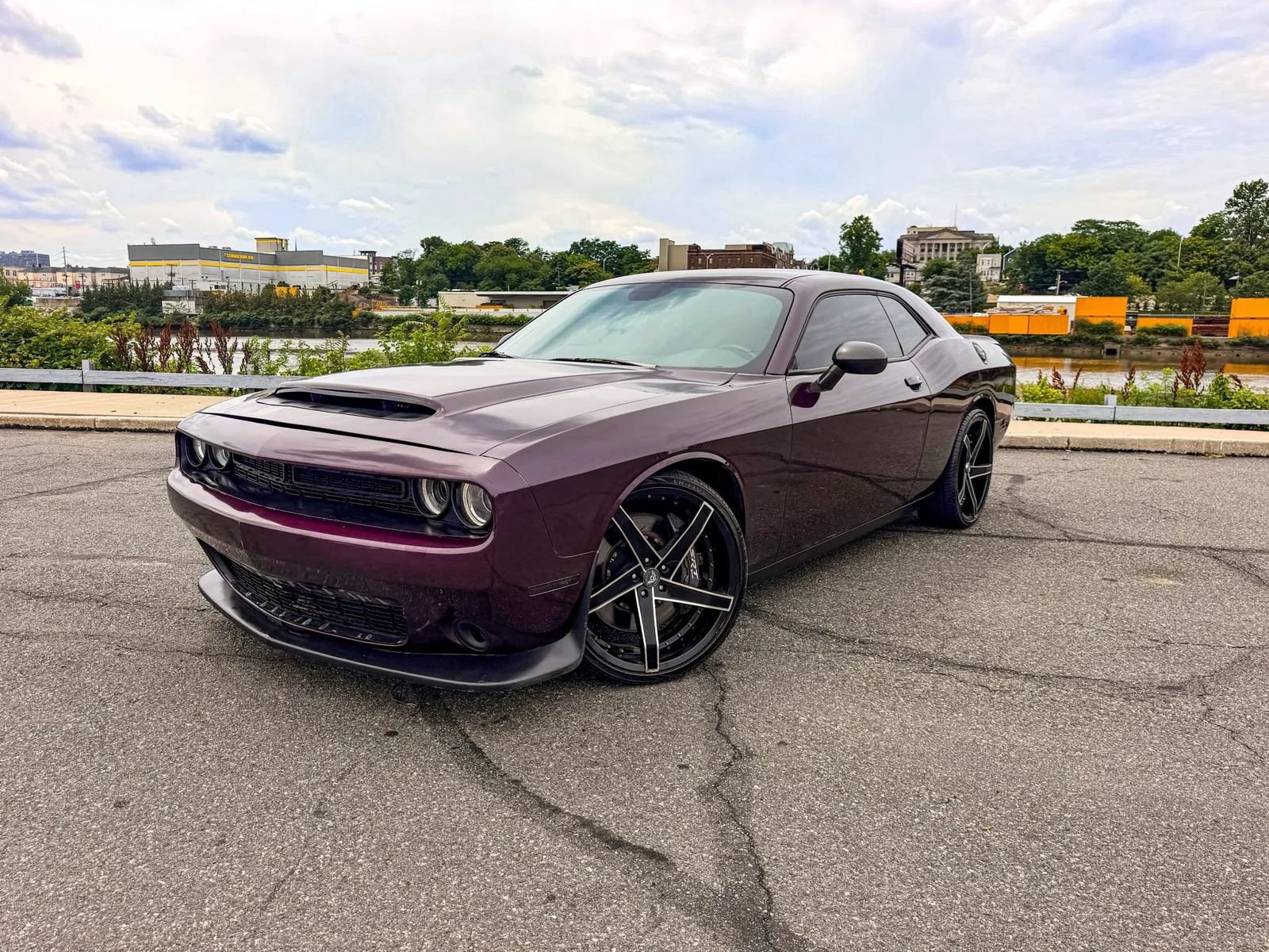 Used 2021 Dodge Challenger R/T Scat Pack w/ Dynamics Package RWD image 2