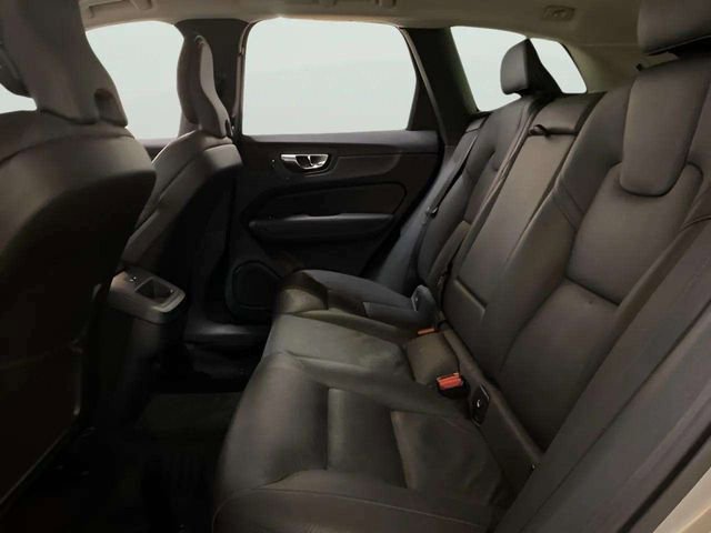 Used 2025 Volvo XC60 B5 Plus AWD/4WD image 65