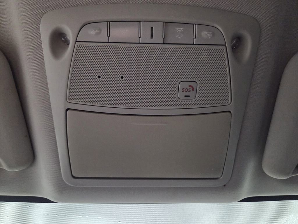 Used 2017 Nissan Rogue Sport SL image 16