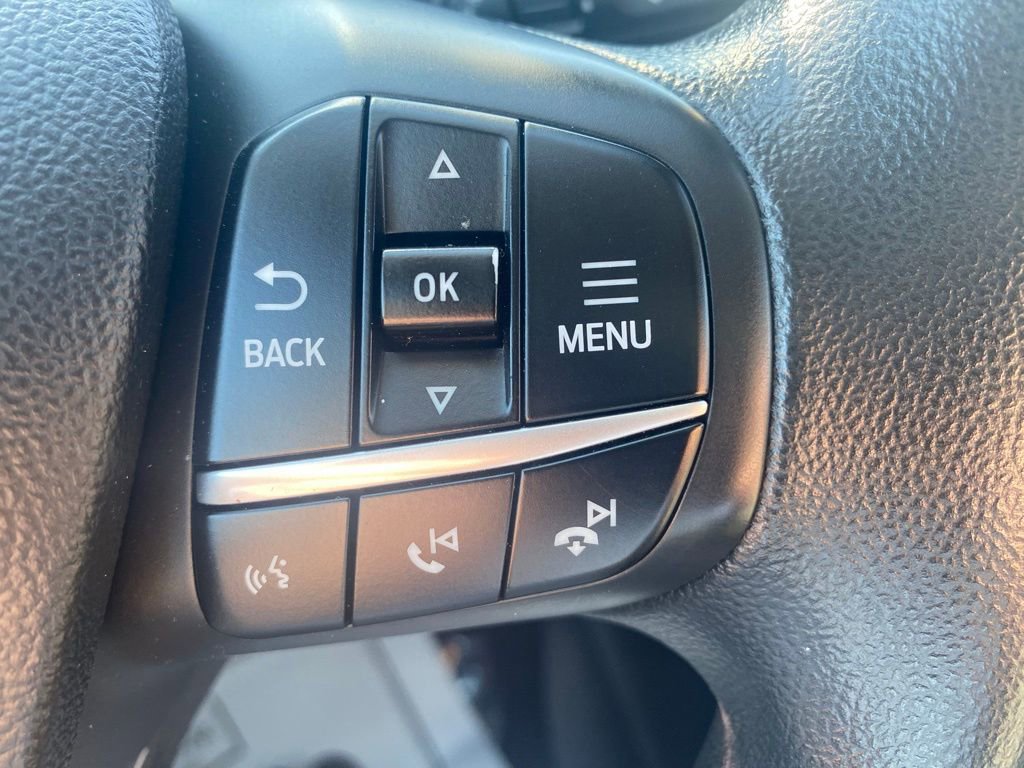 Used 2020 Ford Escape SE image 19