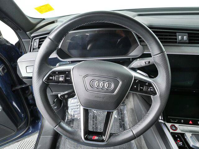 Used 2023 Audi e-tron S Prestige w/ Prestige Package AWD/4WD image 9