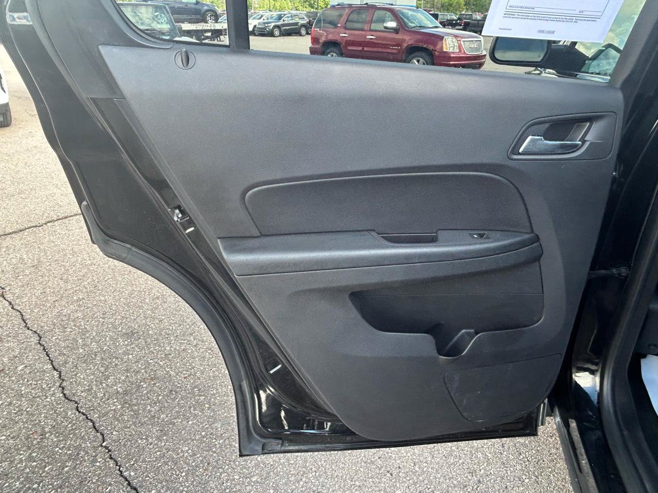 Used 2015 Chevrolet Equinox LT w/ Power Convenience Package FWD image 13