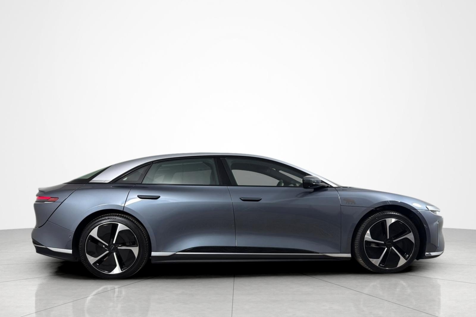 Used 2025 Lucid Air Touring AWD/4WD image 6
