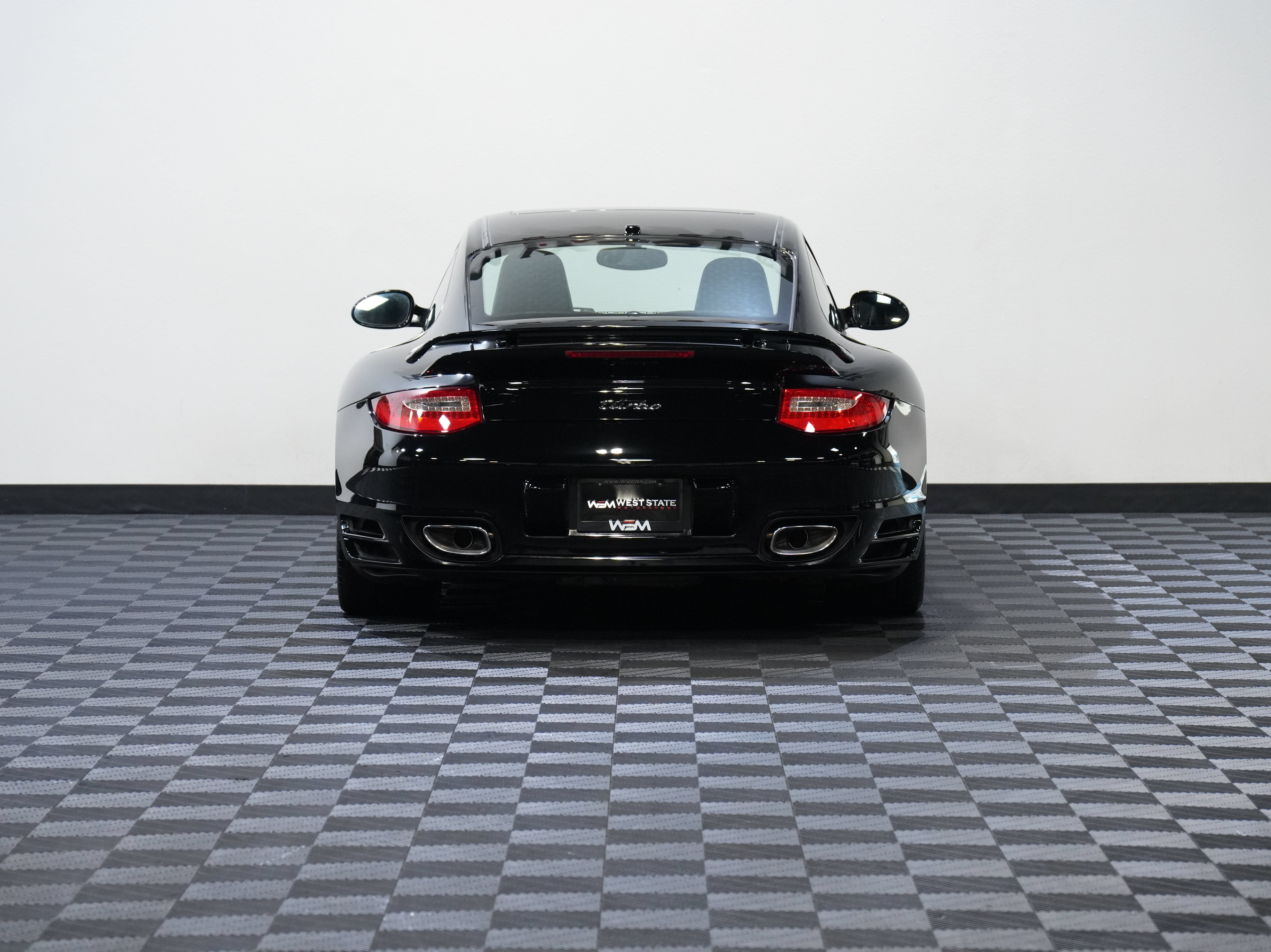 Used 2013 Porsche 911 4 Coupe AWD/4WD image 7