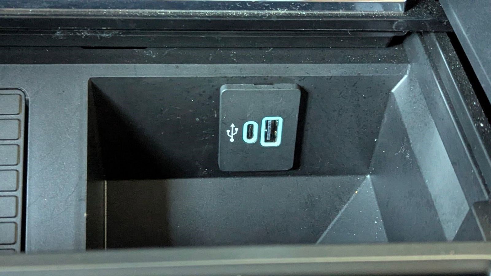 Certified 2025 Ford F450 King Ranch w/ Chrome Package image 27