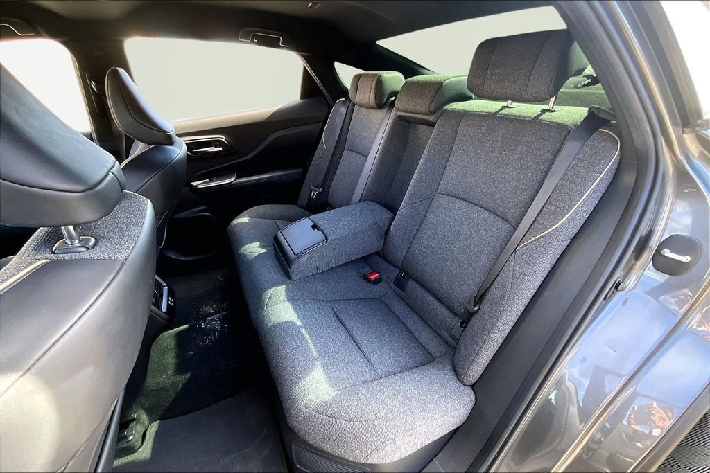 Used 2023 Toyota Crown XLE image 26