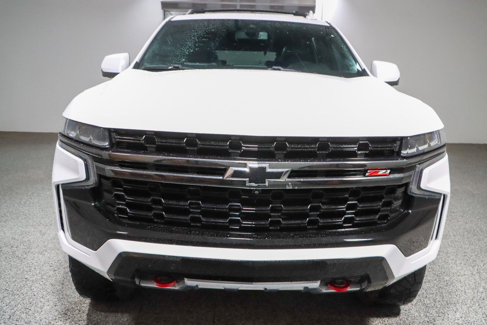 Used 2022 Chevrolet Tahoe Z71 w/ Luxury Package AWD/4WD image 4