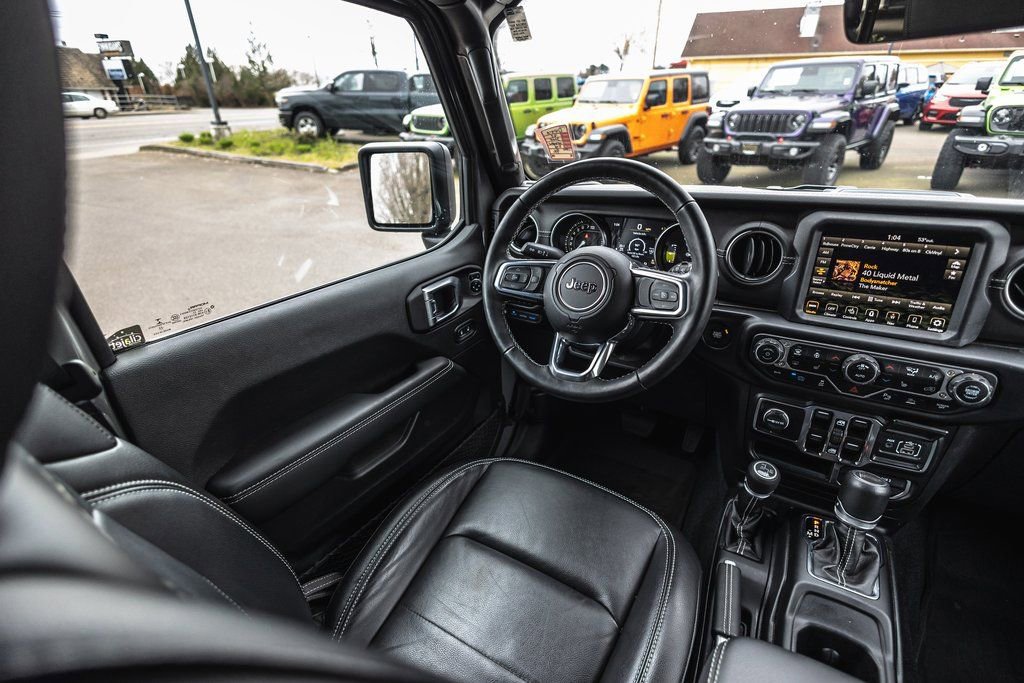 Used 2022 Jeep Wrangler Unlimited Sahara w/ Cold Weather Group image 23