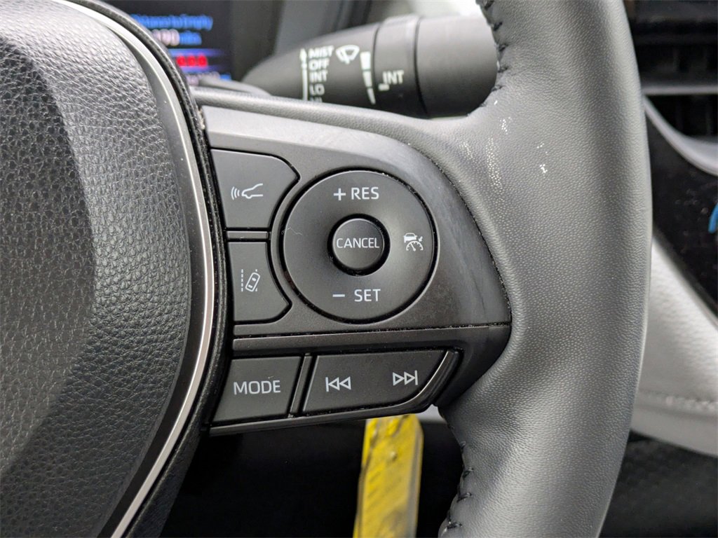 Used 2022 Toyota Corolla SE image 26