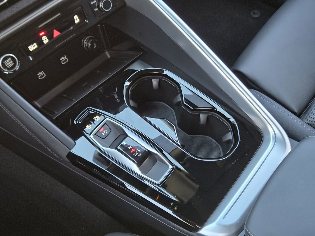 Certified 2025 Audi Q5 Prestige image 25