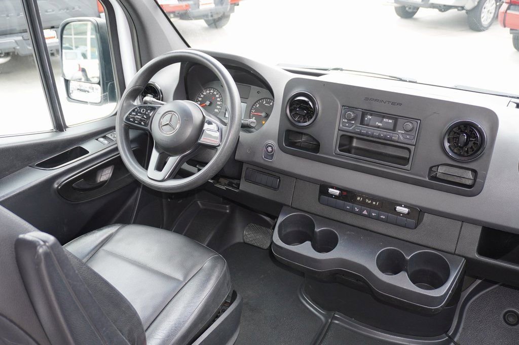 Used 2020 Mercedes-Benz Sprinter 1500 image 10