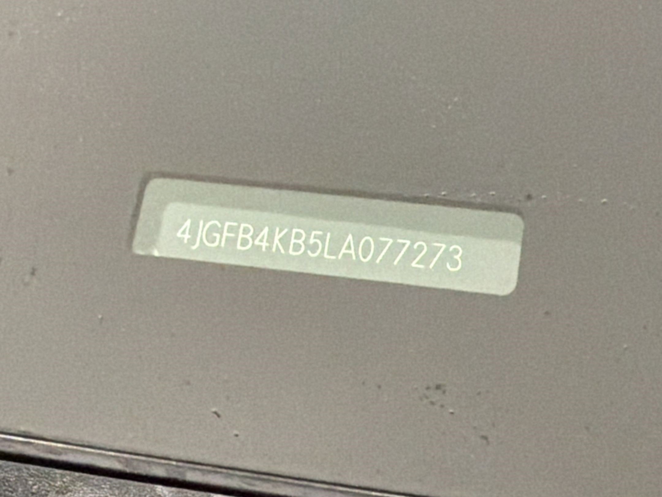 Used 2020 Mercedes-Benz GLE 350 4MATIC image 18