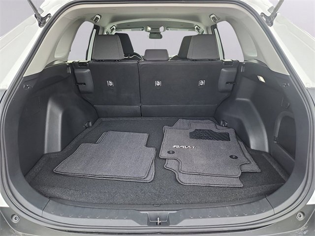 Used 2024 Toyota RAV4 XLE image 28