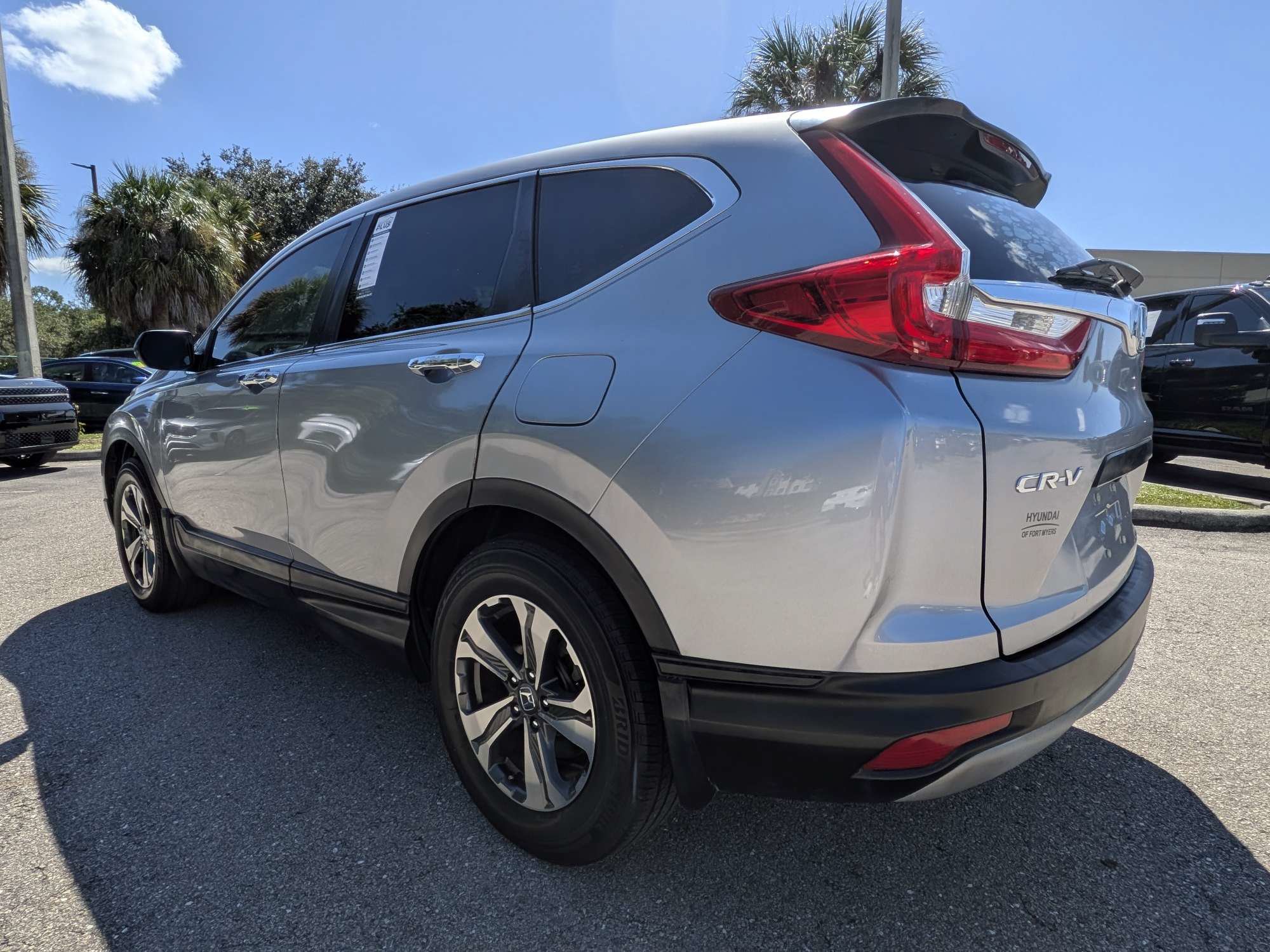 Used 2018 Honda CR-V LX image 5