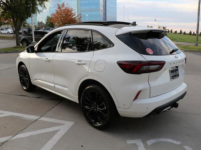 Used 2024 Ford Escape ST-Line Elite w/ Premium Technology Package image 9