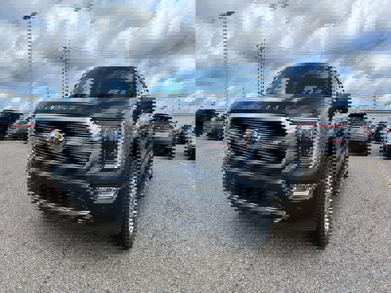 Used 2022 Ford F150 Limited image 5