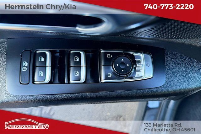 Used 2024 Kia Telluride EX w/ EX Captain's Chair Package image 14