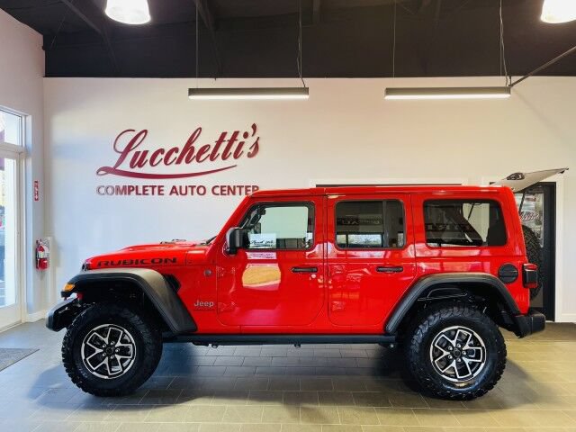 Used 2025 Jeep Wrangler Unlimited Rubicon AWD/4WD image 1