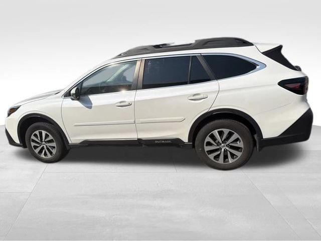 Used 2022 Subaru Outback Premium AWD/4WD image 14