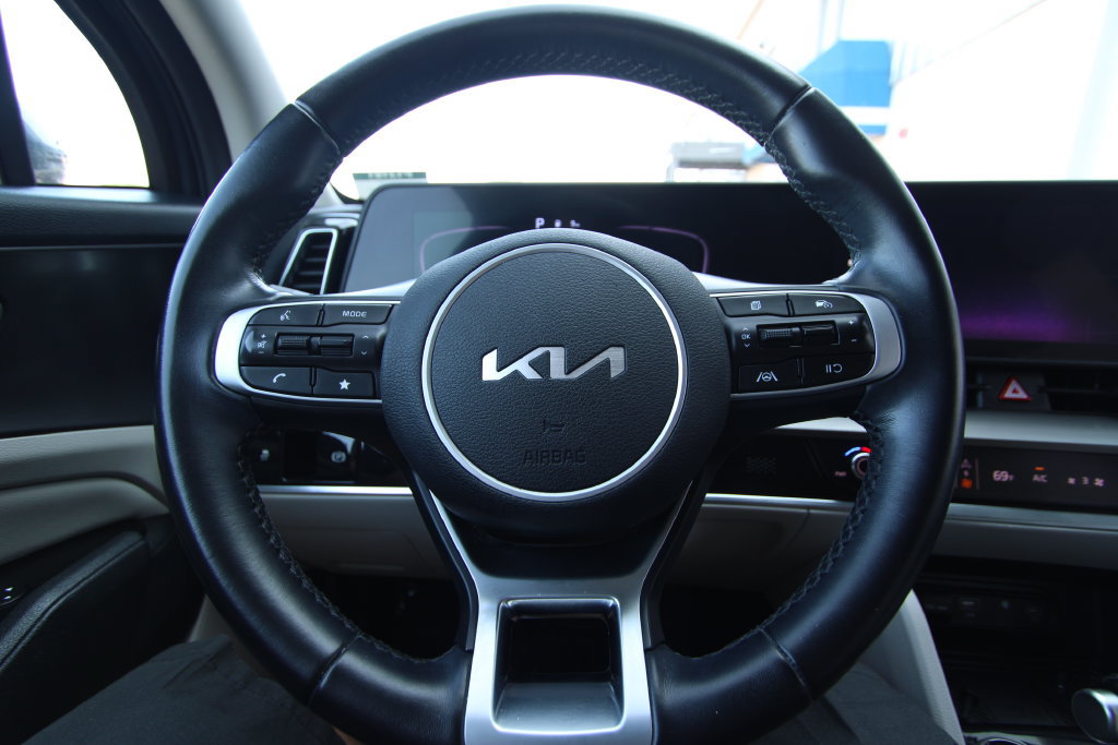 Used 2023 Kia Sportage EX FWD image 19