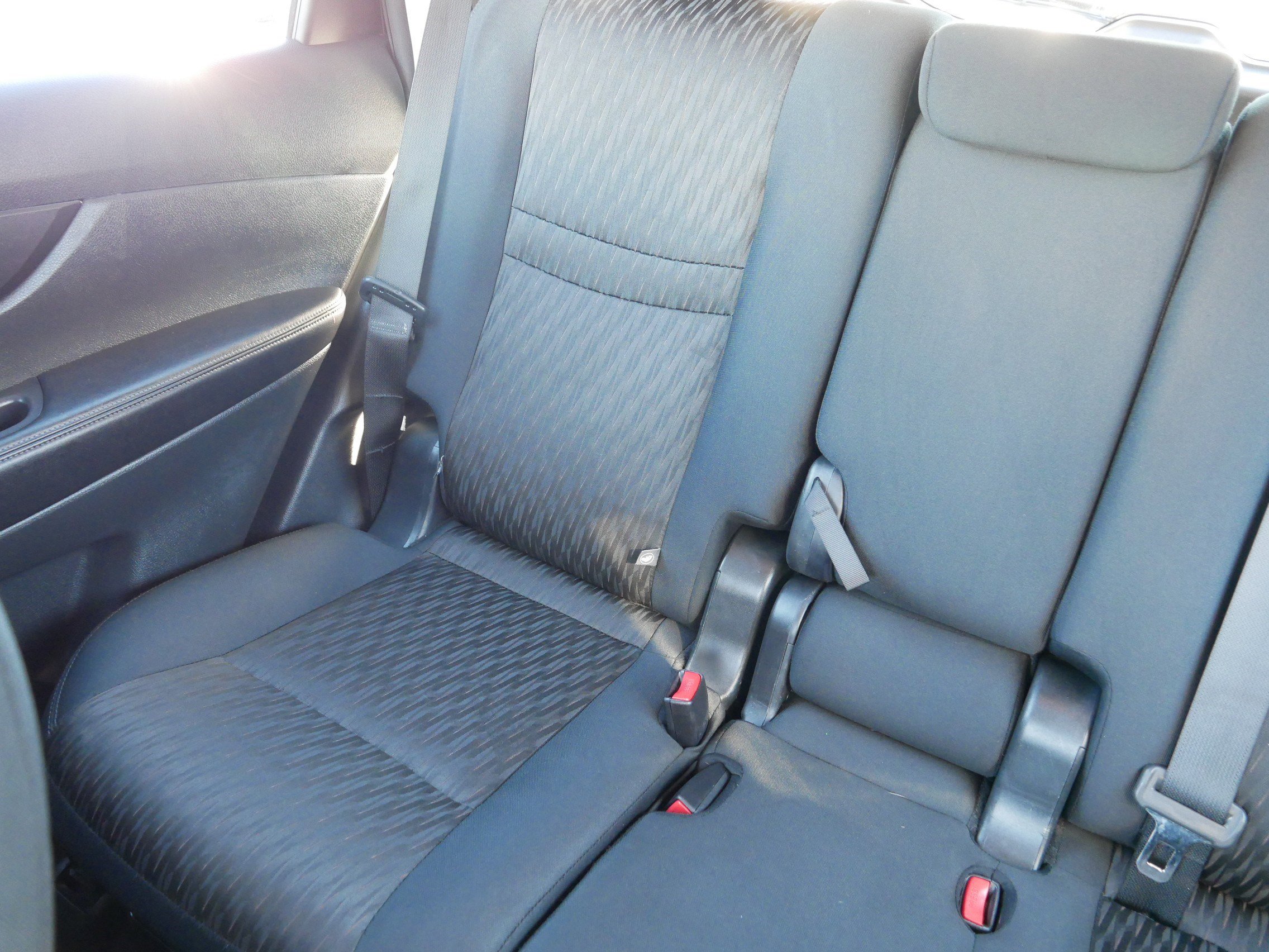 Used 2018 Nissan Rogue S image 12