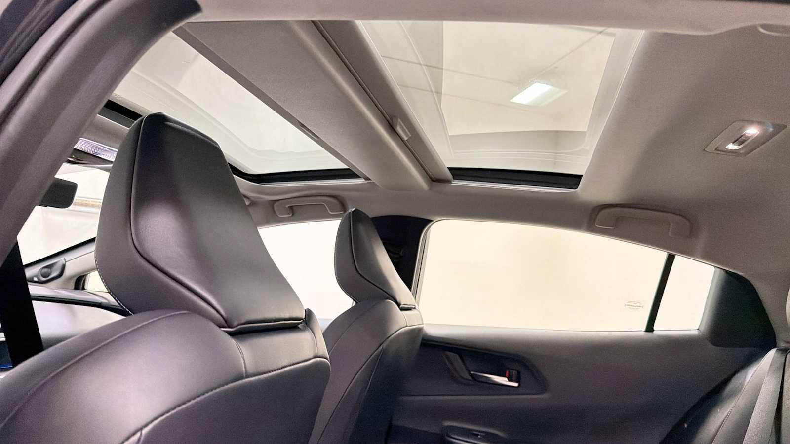 Certified 2023 Toyota Prius Limited w/ Limited Premium Package FWD image 24