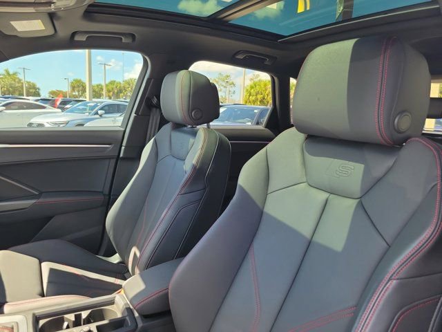 Certified 2025 Audi Q3 2.0T Premium Plus w/ Premium Plus Package image 16