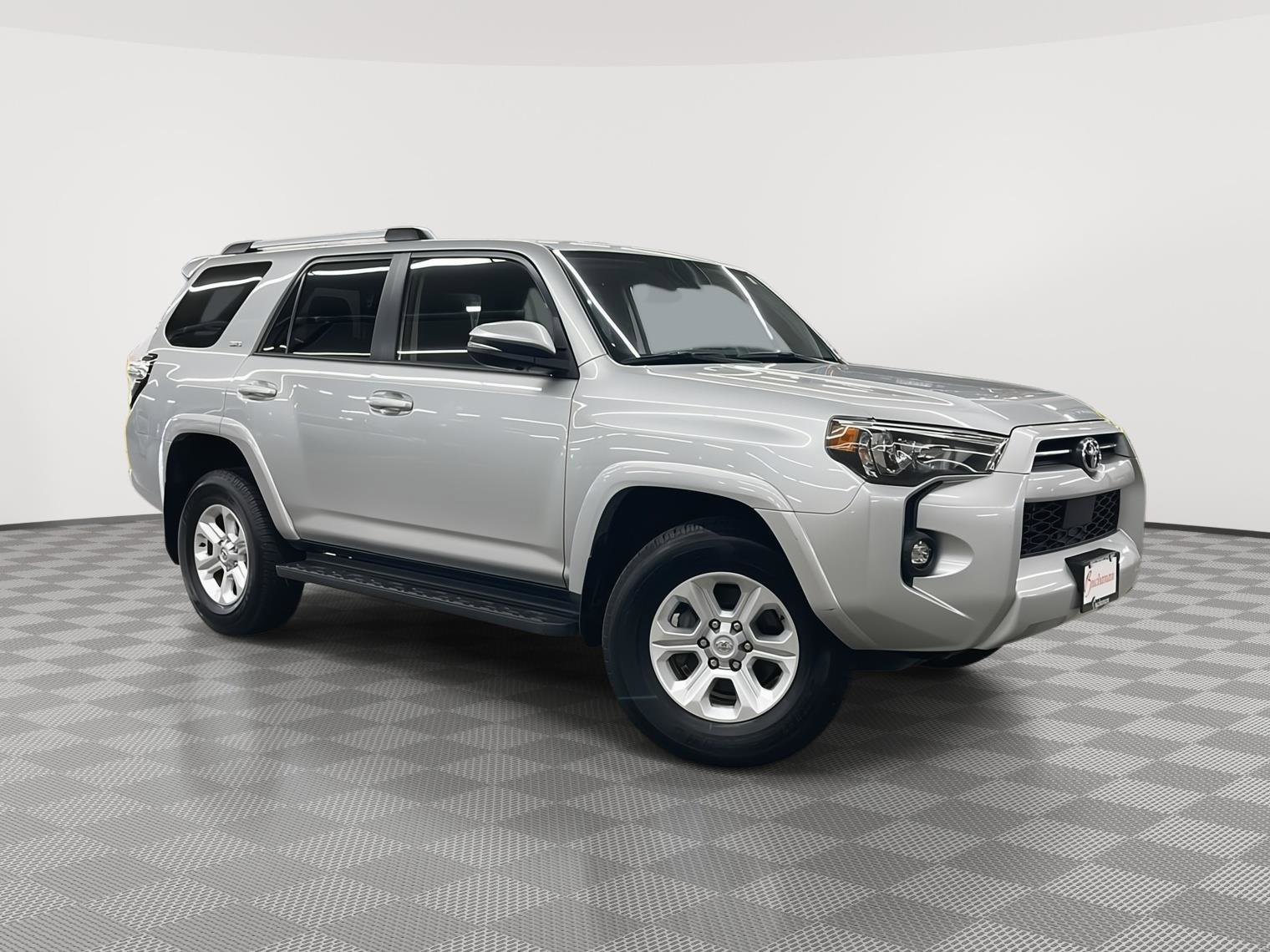 Used 2024 Toyota 4Runner SR5 Premium image 2