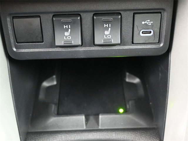 Used 2025 Toyota Corolla Cross XLE image 9