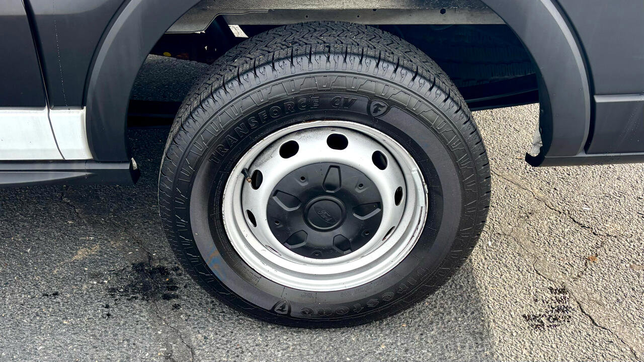 Used 2020 Ford Transit 250 130 Low Roof image 9