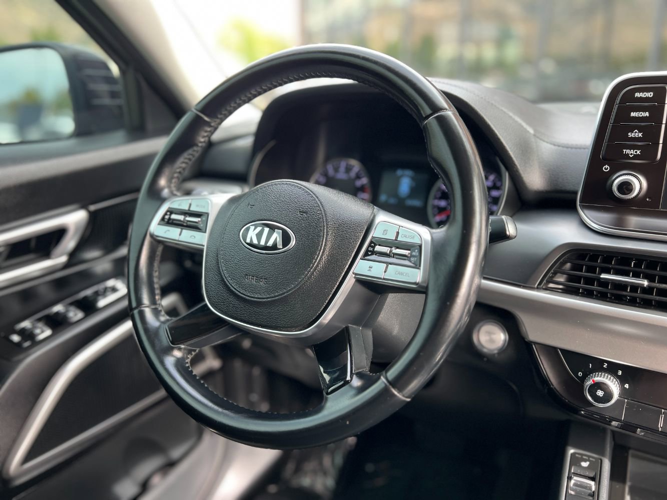 Used 2020 Kia Telluride S image 11