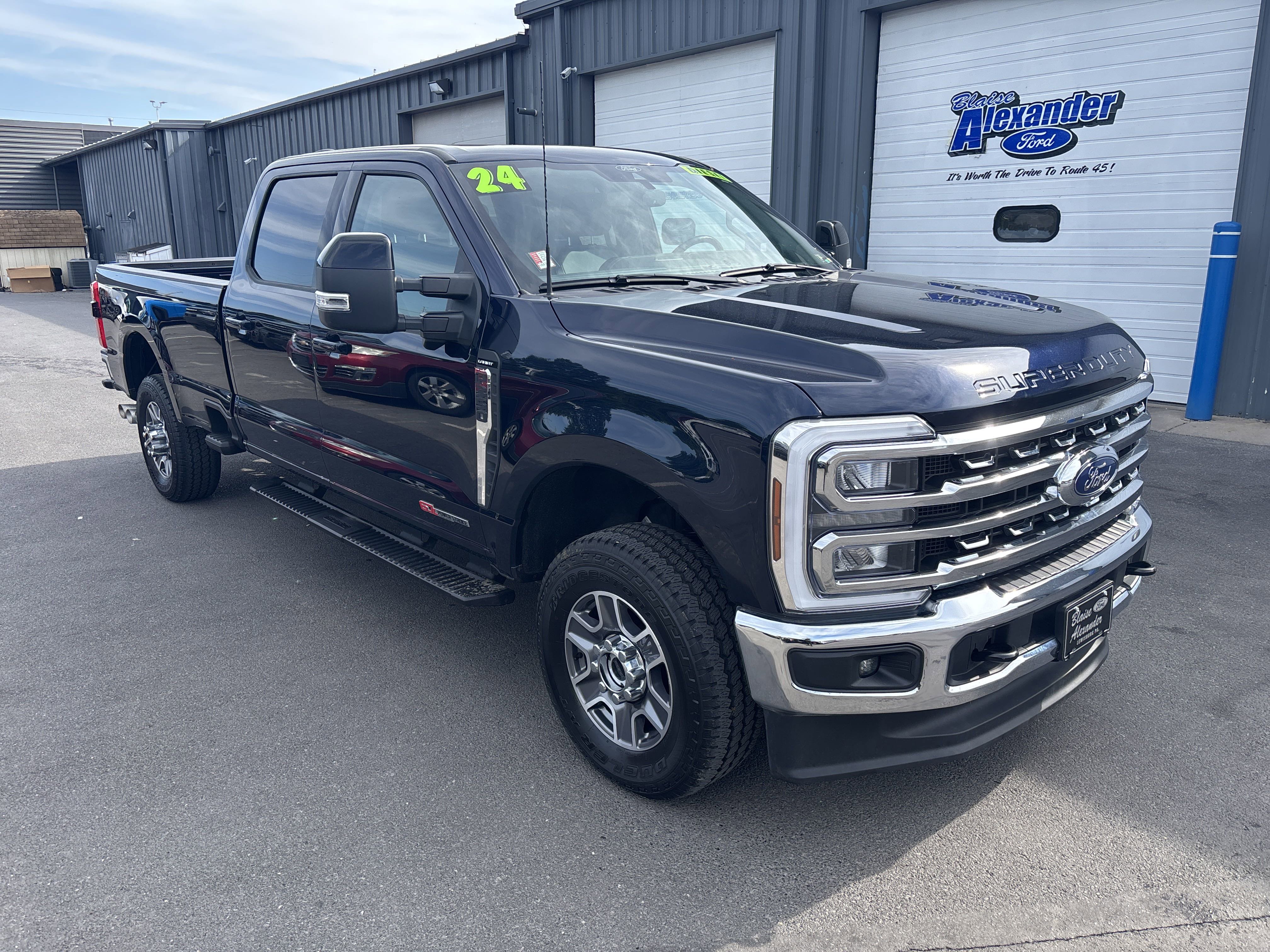 Used 2024 Ford F350 Lariat w/ Camper Package