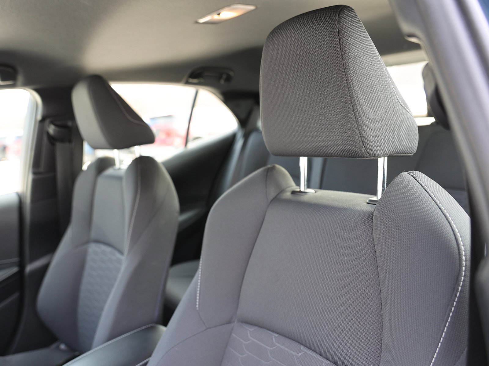 Used 2020 Toyota Corolla SE w/ SE Preferred Package image 18